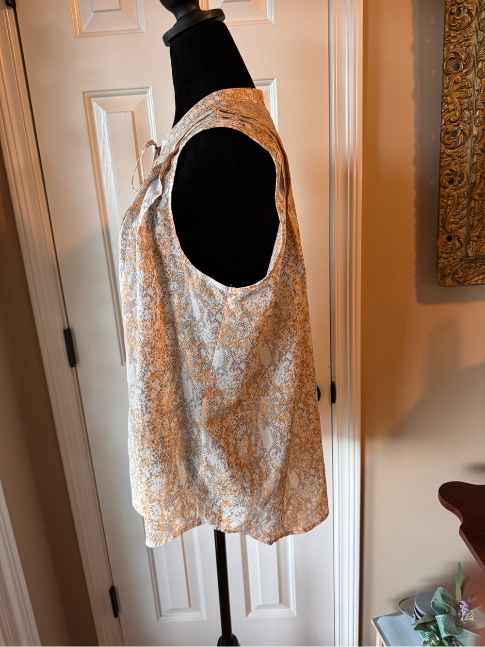 Daniel Rainn Sleeveless Tie-Neck Button Down Blouse - White, Yellow & Gray -Lg - Picture 7 of 9